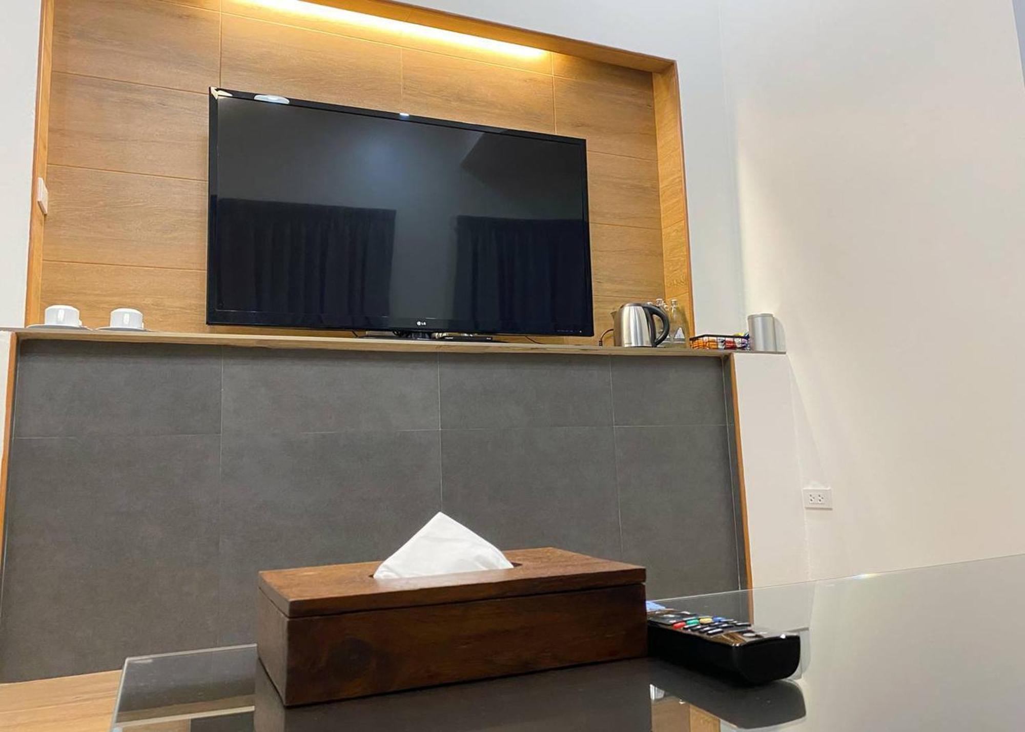 Sanaepatan Home Resort - เสน่ห์ป่าตาล โฮม รีสอร์ต Ban Buak Khang Esterno foto