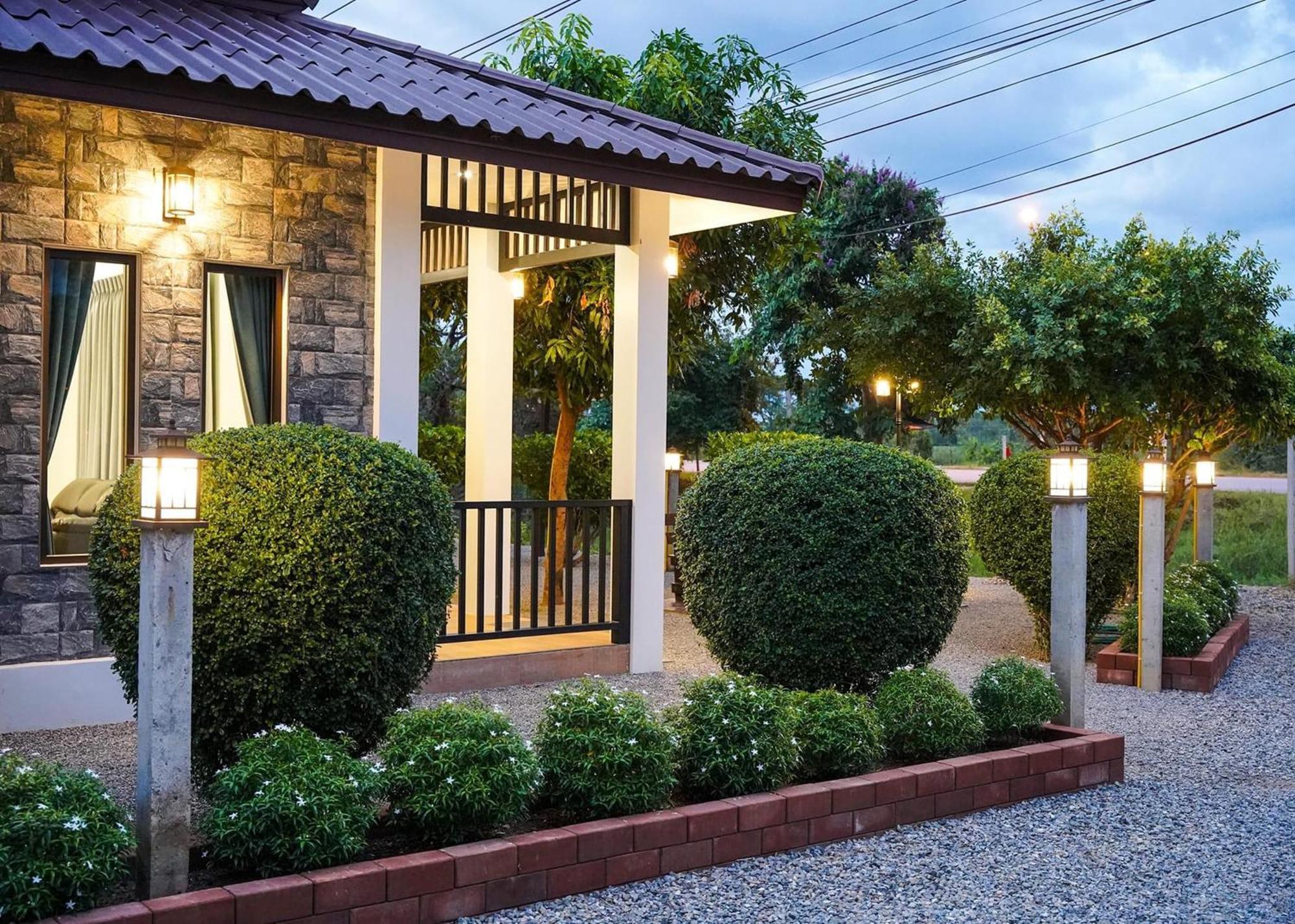 Sanaepatan Home Resort - เสน่ห์ป่าตาล โฮม รีสอร์ต Ban Buak Khang Esterno foto